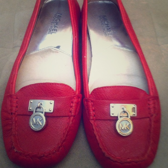 MK ballet flats