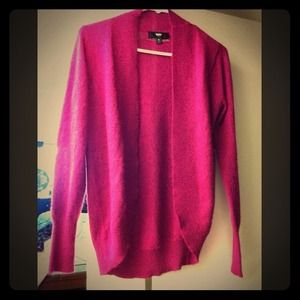 💥SOLD💥Pink Mossimo Sweater