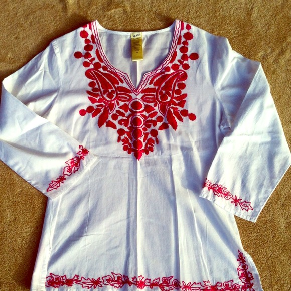 Guess Tops - Bundle for @krlacy