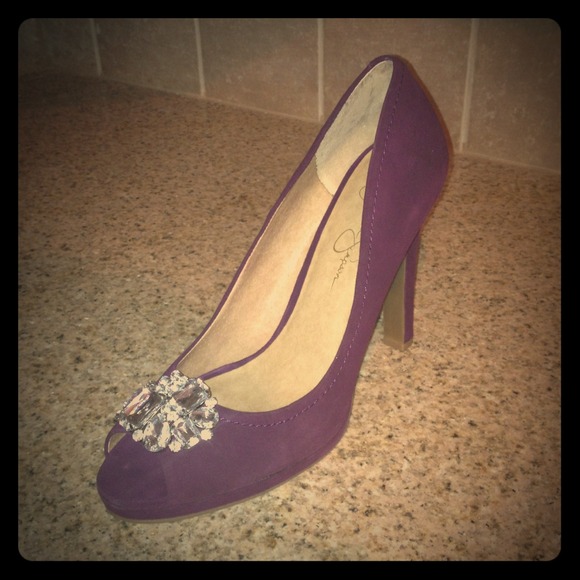 Jessica Simpson eggplant suede heel