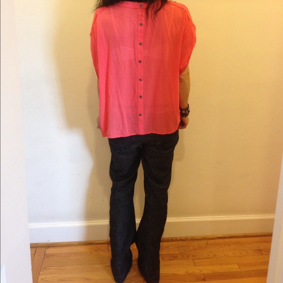 Great chiffon top - Picture 3 of 3