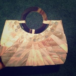 Shell purse!