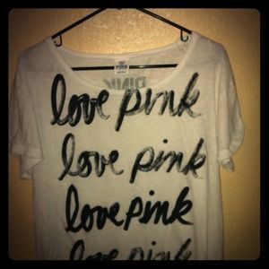 ❌Sold in bundle❌Victoria's Secret Love Pink shirt