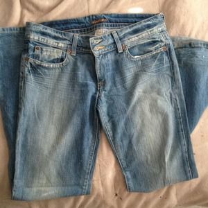 SOLD IN BUNDLE HUDSON BOOTCUT JEANS