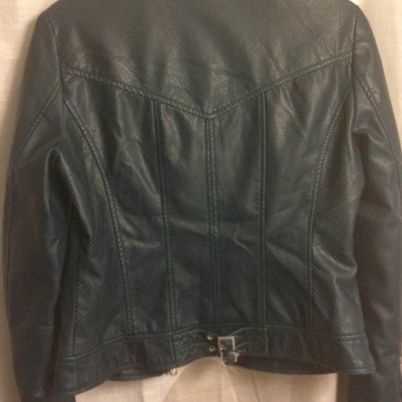 Guess jacket - Picture 4 of 4