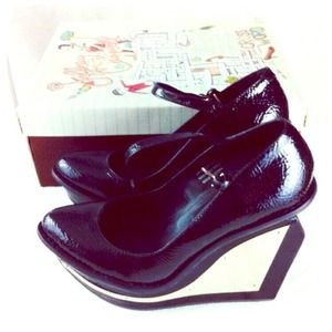 Reserved for @mitchiek JEFFREY CAMPBELL shoes👠