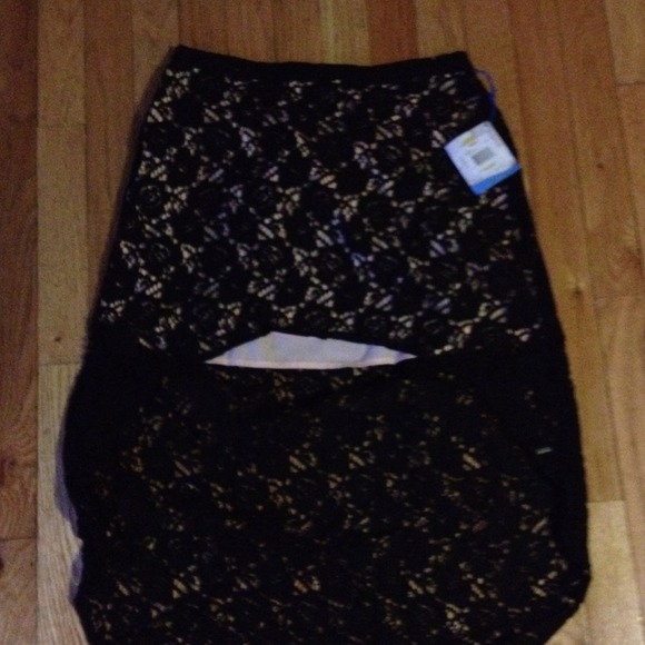 New Lace black skirt