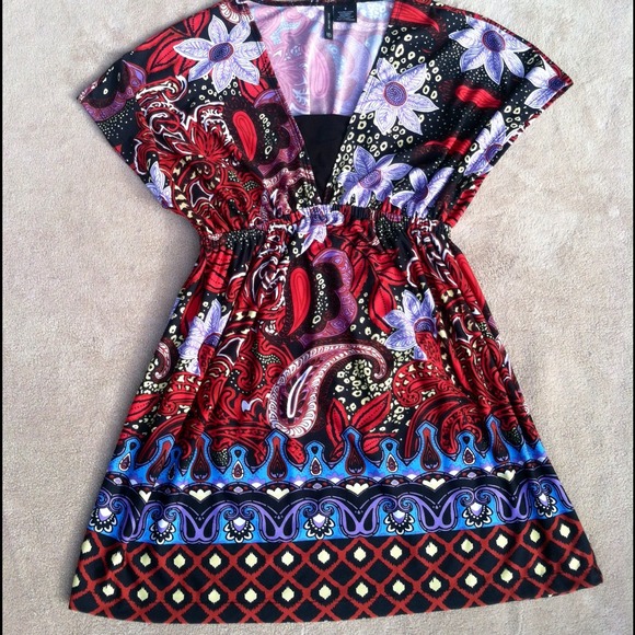 Dresses & Skirts - V neck empire waist multi media tunic top