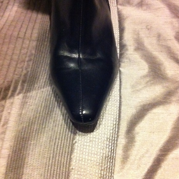 Knee high leather look boots. Never worn outside! - Picture 3 of 3