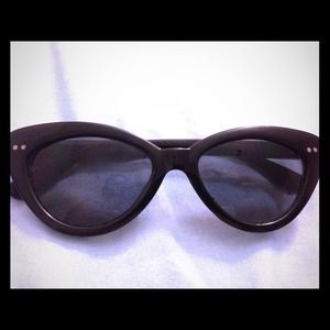 Cateye black sunglasses