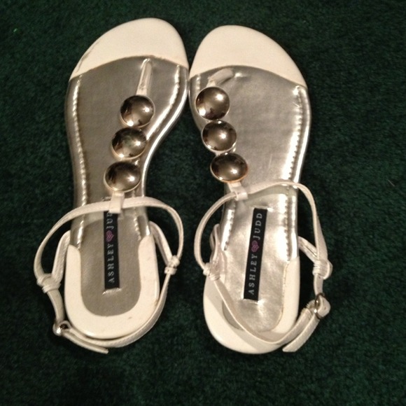 Been worn a few times!