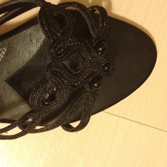 Nine West shoes like new worn once! 7M - Picture 2 of 4