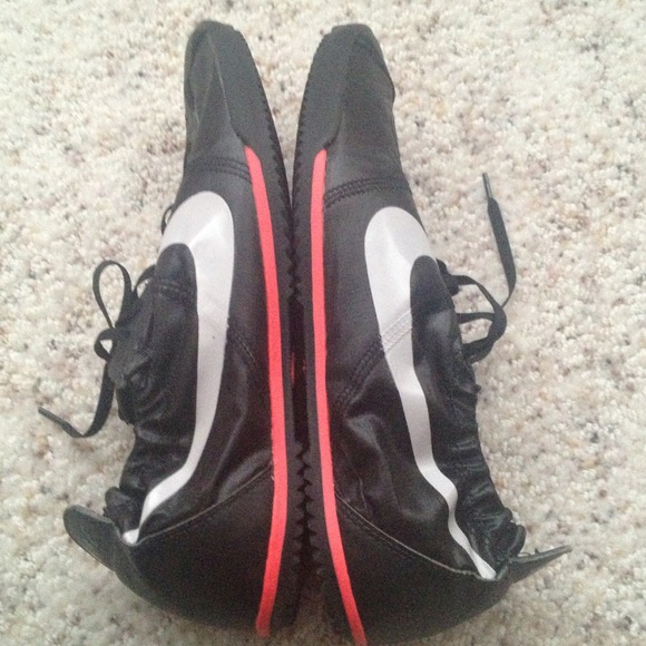 Foldable light weight Nike sneakers