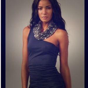 Price drop!! Alice & Olivia Top