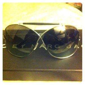 . Tom Ford sunglasses. 100%