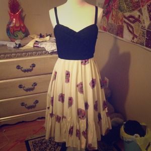 ❗REDUCED❗Anthropologie Floral Midi Sun Dress