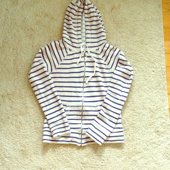 Striped sweatshirt