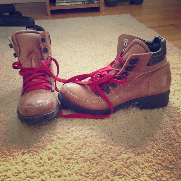 Aldo lace ups