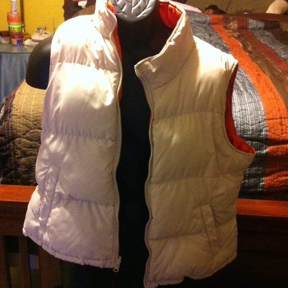 Reversible down vest