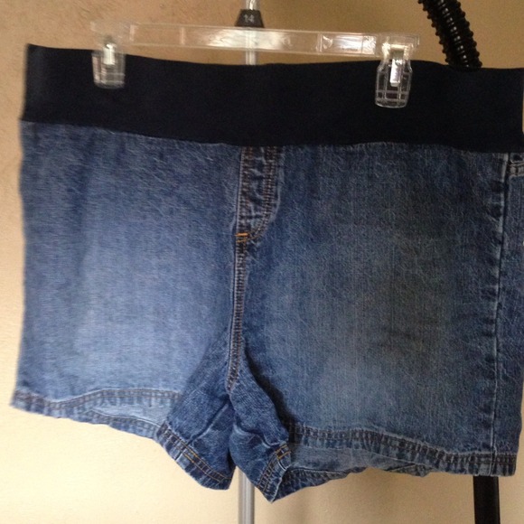 Tons of maternity clothes L/XL summer/fall - Picture 4 of 4