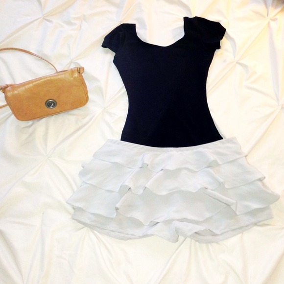 Kimchi Blue Ruffled Shorts