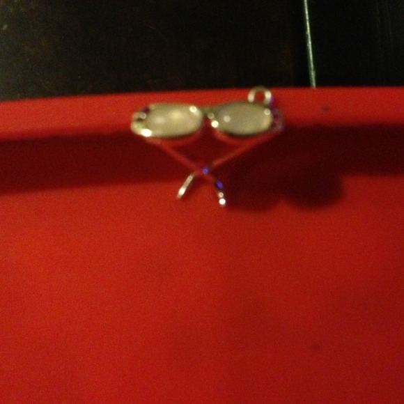 Sterling Silver Glasses Charm - Picture 1 of 3