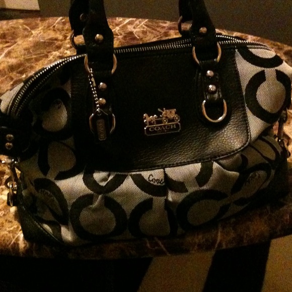 Hand bag