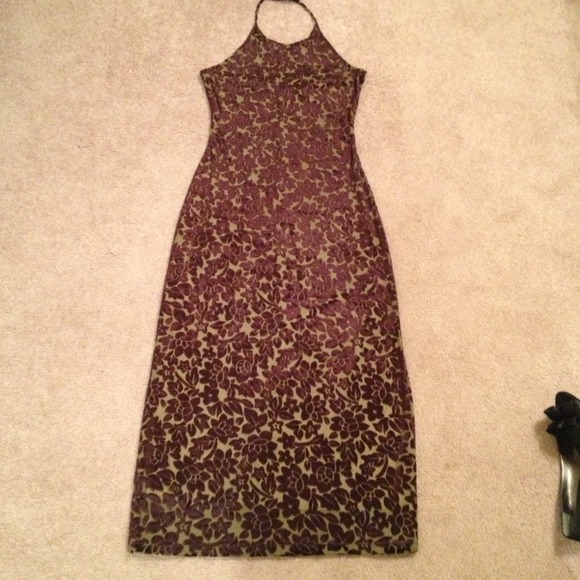 Beautiful evening dress - Picture 2 of 4