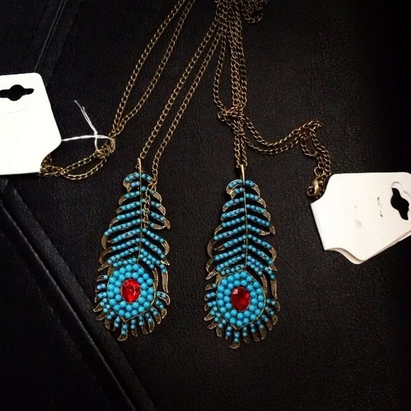 Vintage Peacock Pendant Necklace
