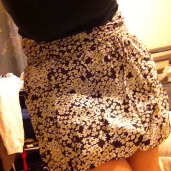 Speechless brown & white jasmine flower skirt