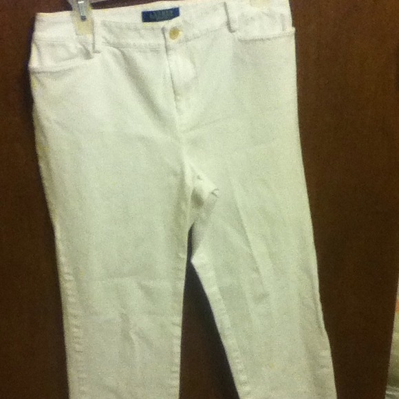 White dress pants true fit skinny legs