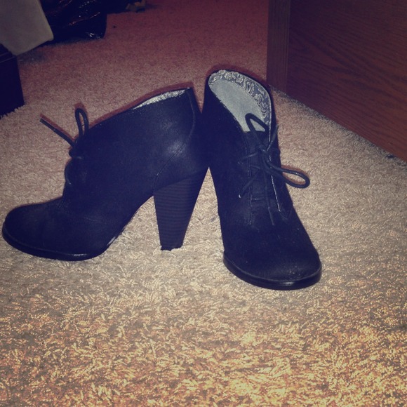 Never been worn! Hold for @jassimen