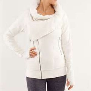 ✋Sold locally✋ Lululemon off the mat jacket RARE*