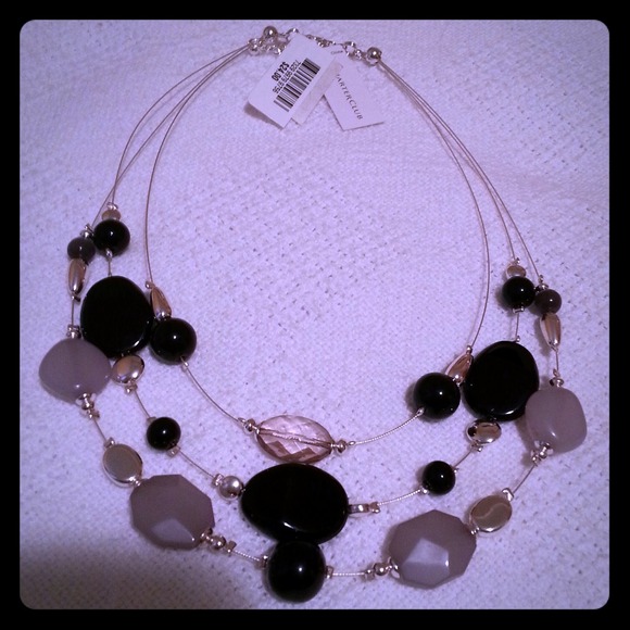 Row string black & gray stone necklace