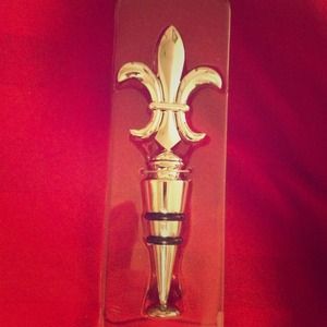 ❌Sold in bundle new fleur de lis wine stopper