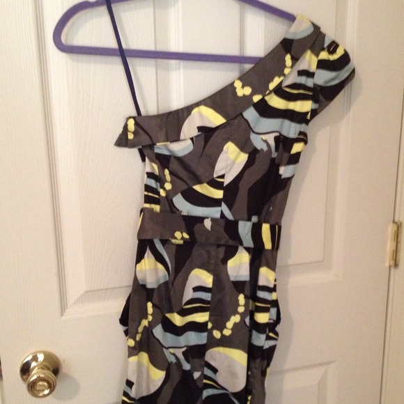 Great dress brunch, going out or whatever. - Picture 2 of 2