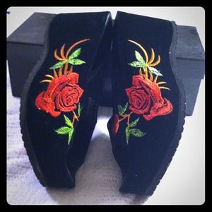 Floral Swede Wedge, China feel style!