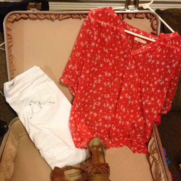 Bundle of three tops for @glimmerofhope - Picture 2 of 3