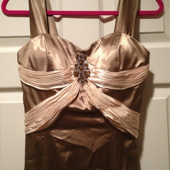 Special occasion/ prom Dress - Picture 2 of 4