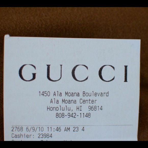 More photos of the Gucci handbag