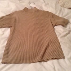 Gold / tan short sleeve mock turtleneck sweater