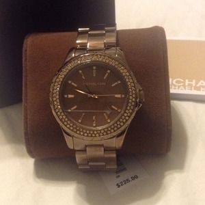 -Michael Kors womens watch. New w tag.