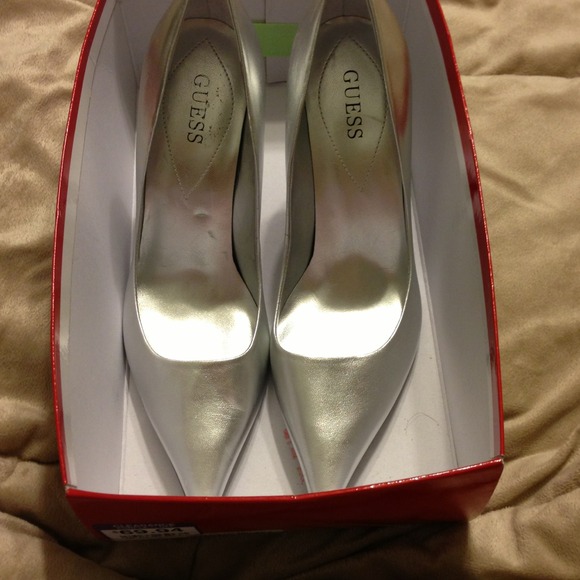 Guess silver leather heels!