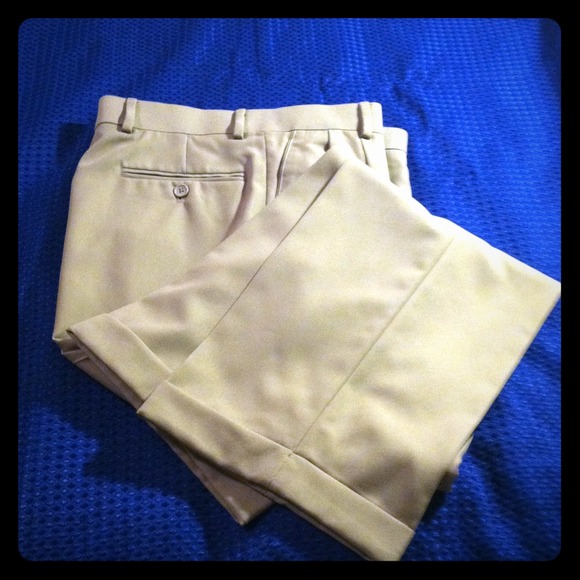 Men's, cuffed brown slacks- Good Condition!