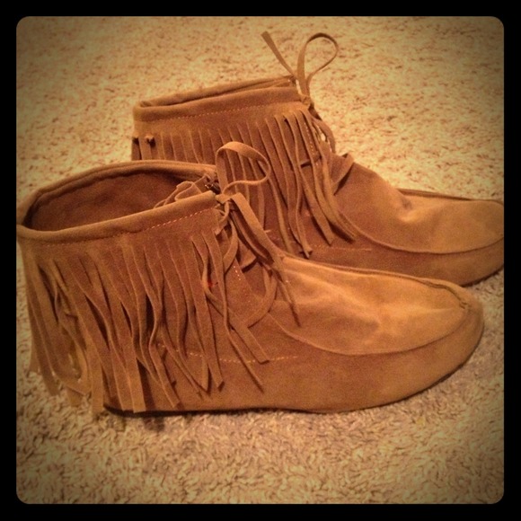 Reserved Fringe boots