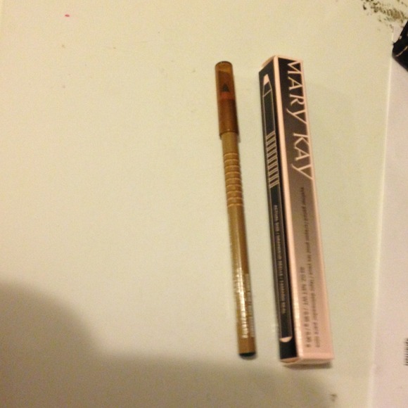 Mary Kay eyeliner pencil Bahama blue