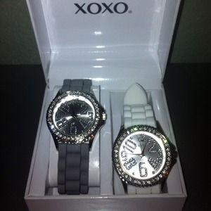 <SOLD><SOLD><SOLD>