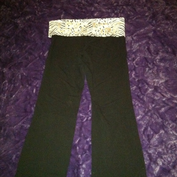 📦TRADE📦 VICTORIA'S SECRET Yoga Pants LOVE PINK M