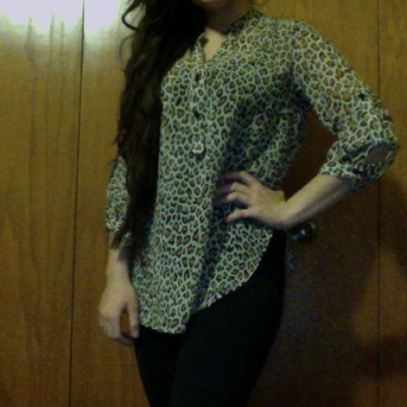 Cheetah sheer top - Picture 2 of 2