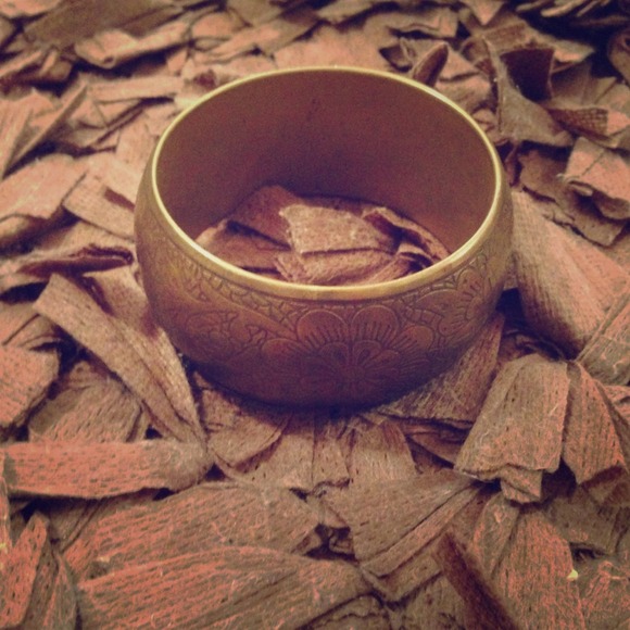 Gold floral bracelet